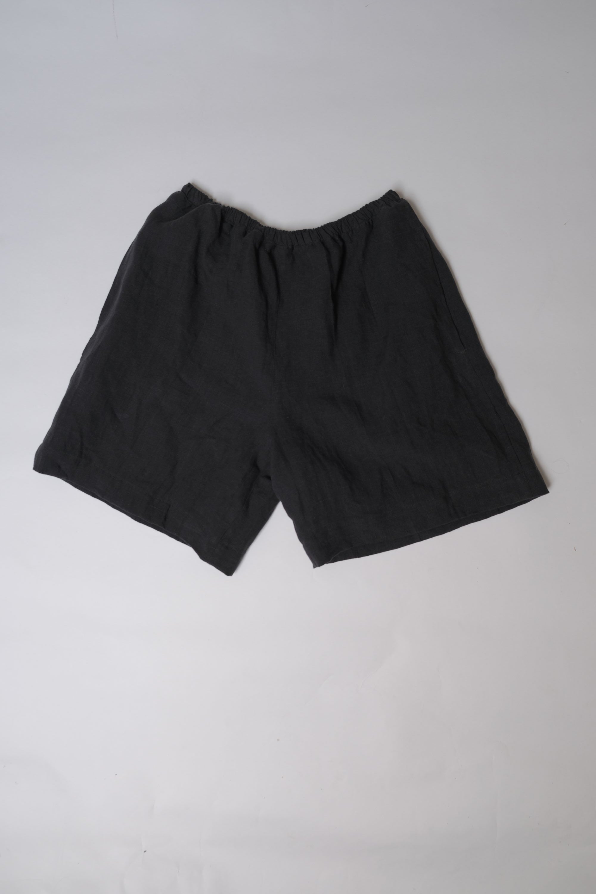 THE BOWEN SHORTS MEDIUM BLACK
