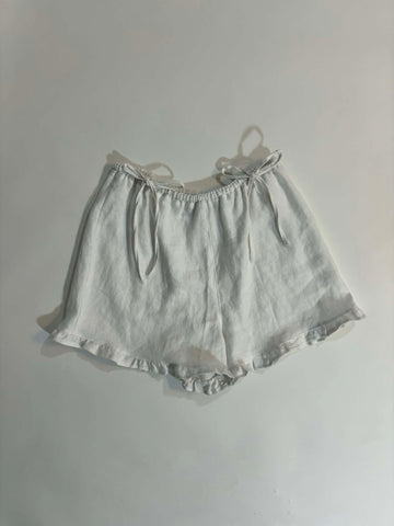 MAGGIE SHORTS - MEDIUM -WHITE